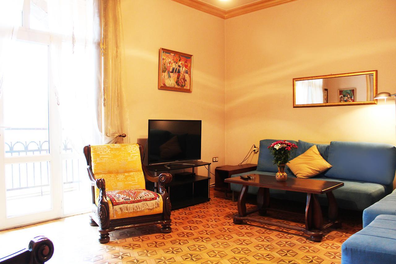 Vivid 2 Bedroom Apt. Erywań Zewnętrze zdjęcie